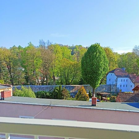 Noclegi, Sloneczne Mieszkanie We Lwowku Slaskim Lwowek Slaski Exterior foto