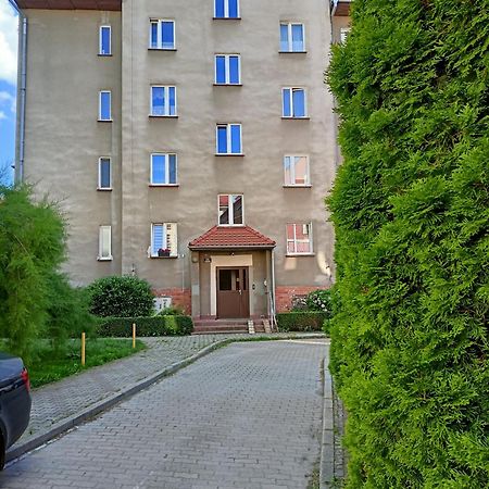 Noclegi, Sloneczne Mieszkanie We Lwowku Slaskim Lwowek Slaski Exterior foto